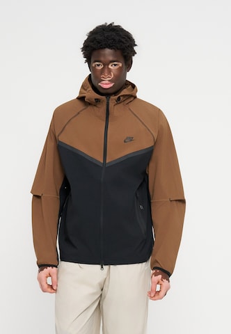 Nike Sportswear Преходно яке в черно: отпред