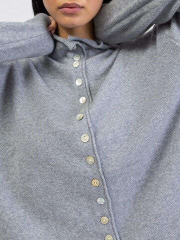 BROKE + SCHÖN Knit Cardigan 'Strickjacke mit Stehkragen' in Grey