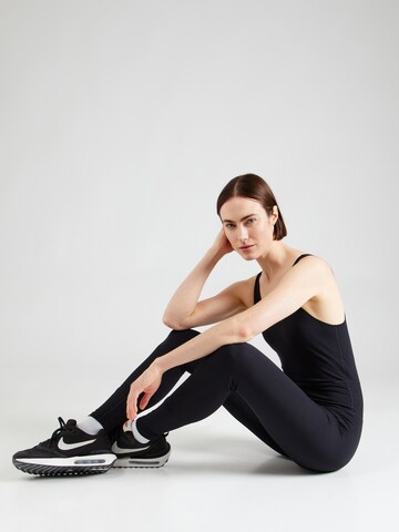 NIKE Strój treningowy 'ONE' w kolorze czarny