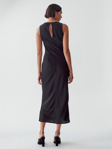 Calli Dress 'LEALA MIDI DRESS' in Black