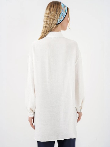 Bigdart - Blusa em branco