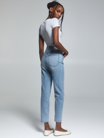 Pull&Bear Regular Jeans in Blau