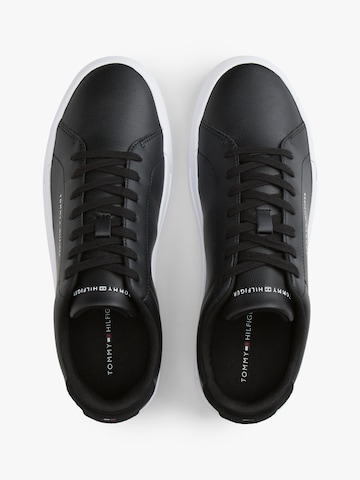 TOMMY HILFIGER Низкие кроссовки 'COURT CORE' в Черный