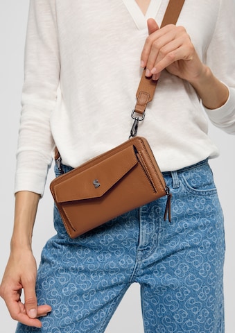 s.Oliver Crossbody Bag in Brown