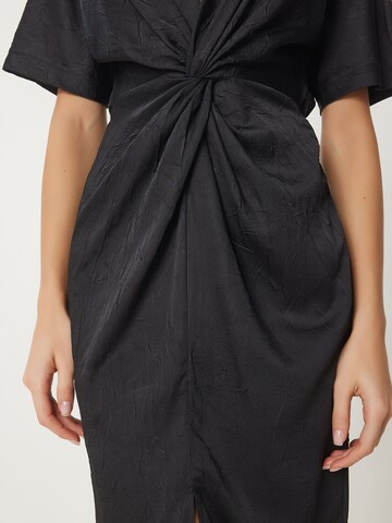 Happiness İstanbul - Vestido en negro