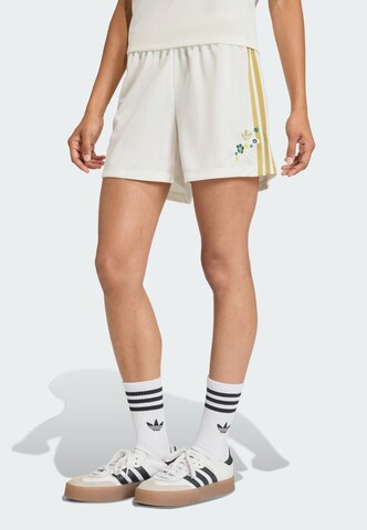 ADIDAS ORIGINALS Loosefit Shorts 'Adidas Originals x Liberty London Firebird' in Weiß: Vorderseite