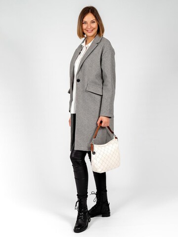 TAMARIS Shoulder Bag 'Anastasia' in White: front