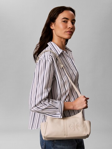 Sac à bandoulière Calvin Klein en blanc : devant