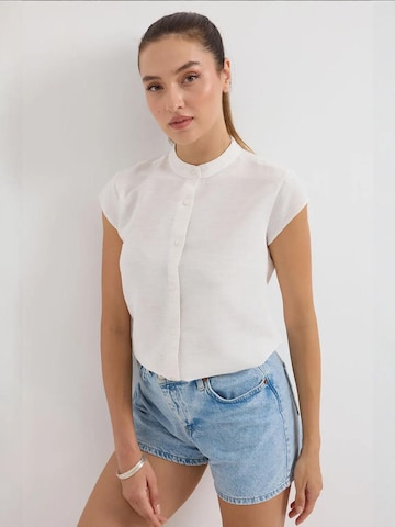 Bigdart Bluse in Beige: Vorderseite