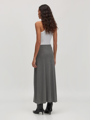 Gonna 'Emine' di EDITED in grigio