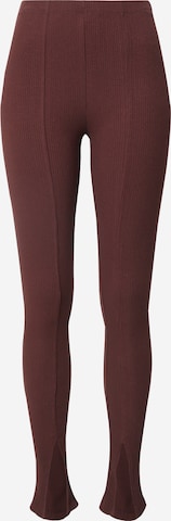 A LOT LESS - Skinny Leggings 'Indira' en marrón: frente