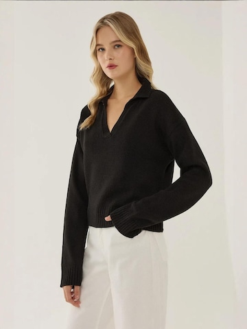 Hiccup Kampsun 'Pullover', värv must