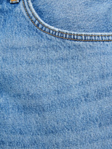 Bershka Regular Jeans in Blauw
