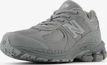 new balance Trainers '2002' in Grey: front