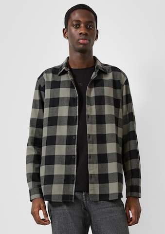 Coupe regular Chemise QS en gris : devant