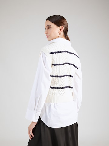Marks & Spencer Sweter w kolorze biały