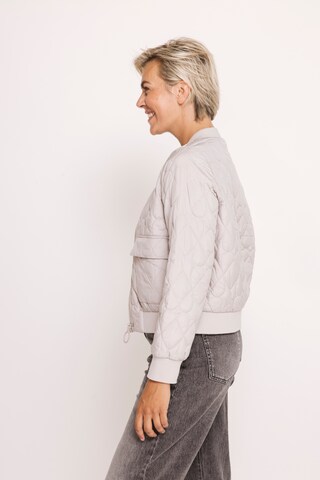 Zhrill Blazer in Beige