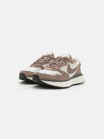 Baskets basses 'PHOENIX WAFFLE' Nike Sportswear en gris : devant