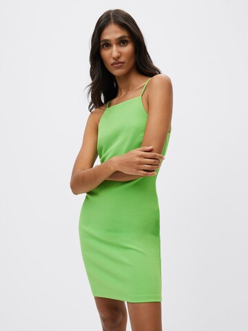 Rochie 'NUVERSA' de la MANGO pe verde: față