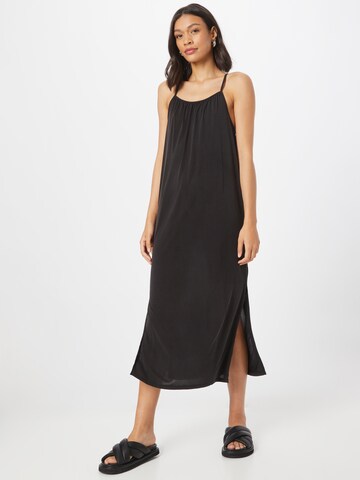 Robe d’été 'TAYLOR BIA' VERO MODA en noir : devant