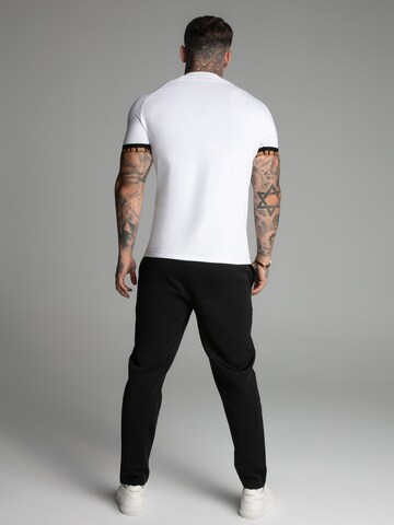 Maglietta 'Tech' di SikSilk in bianco