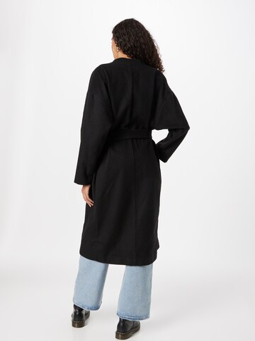 Sisley Between-Seasons Coat in Black