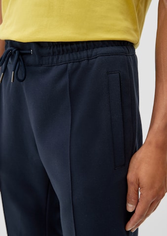 s.Oliver Tapered Bundfaltenhose in Blau