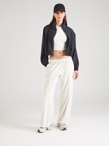 Nike Sportswear Демисезонная куртка в Черный