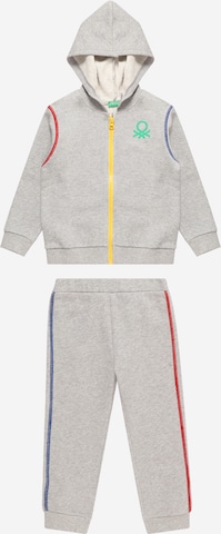 UNITED COLORS OF BENETTON - Ropa para correr en gris: frente