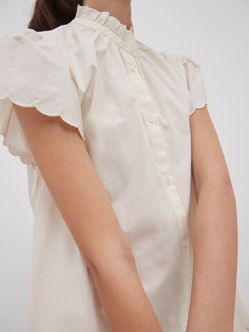 EDITED Shirt dress 'Agnes' in Beige