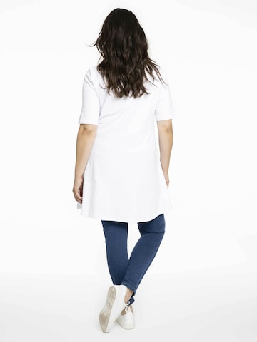 Yoek Tunic in White