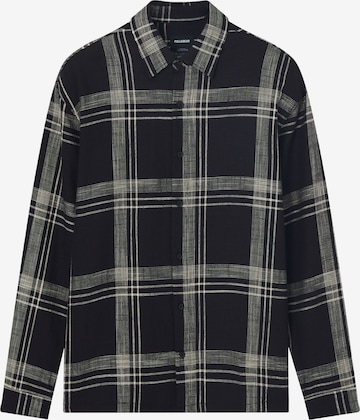 Pull&Bear Comfort Fit Skjorte i sort: forside