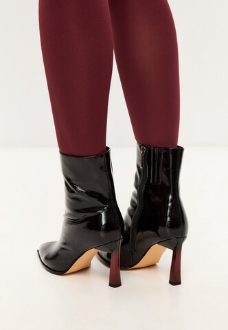 CESARE GASPARI Bootie in Black