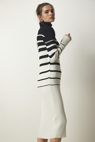 Happiness İstanbul Плетена рокля в бежово