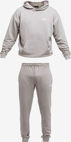 Tom Barron Sweatsuit in Grey: front