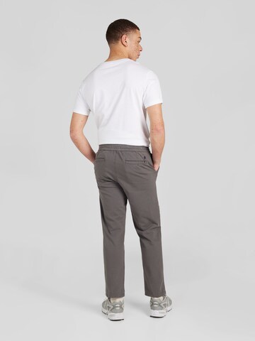 Regular Pantalon chino Springfield en gris