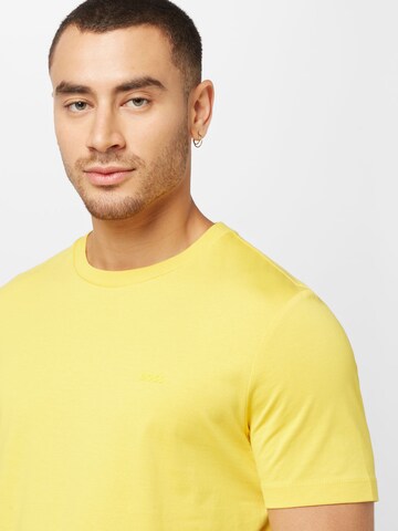 BOSS Black Тениска 'Thompson 01' в жълто