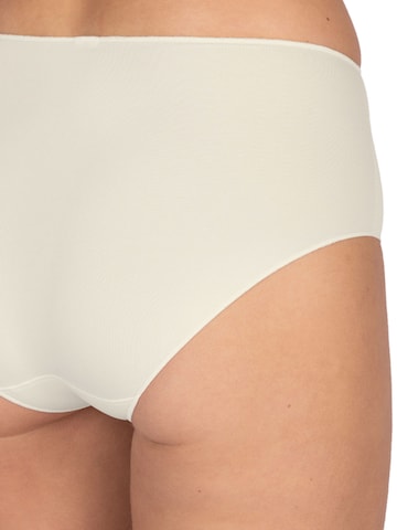 Nina von C. Slip 'Secret'‌‌ in Beige