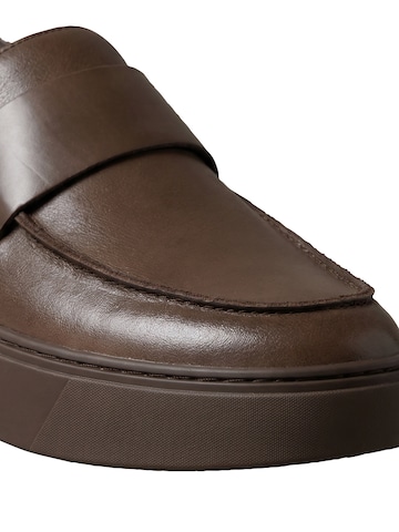 Calvin Klein Instappers in Bruin