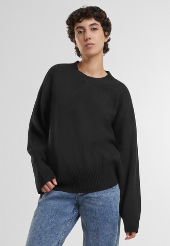 Pull-over Urban Classics en noir : devant