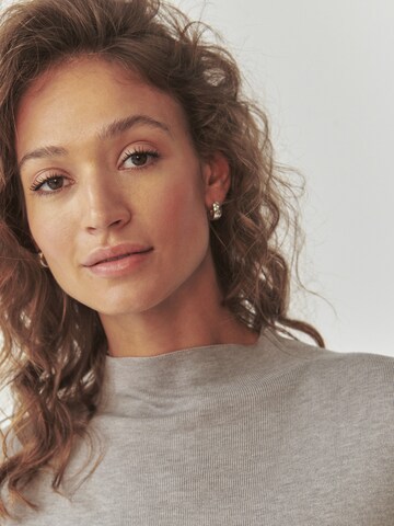 Pull-over 'MOLLY' TATUUM en gris