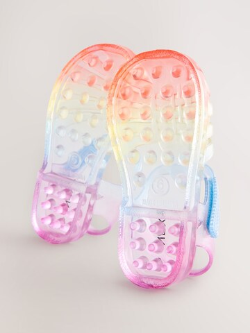 Next Σανδάλι σε ανάμεικτα χρώματα