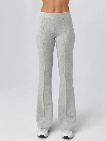 Pantaloni di Busem in grigio: frontale