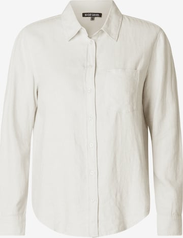 BASE LEVEL Blouse in White: front
