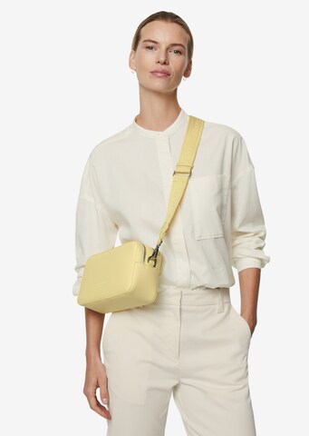 Marc O'Polo Crossbody Bag in Yellow: front