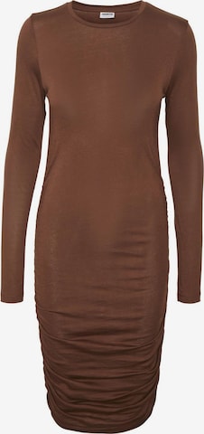 Noisy may Dress 'April' in Brown: front
