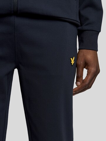 Lyle & Scott Regular Broek in Blauw