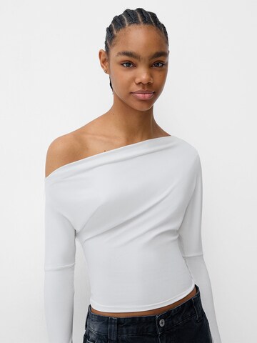 Bershka Тениска в бяло