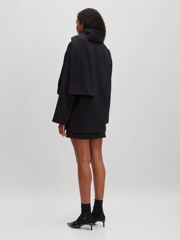 Manteau mi-saison 'Chantal' EDITED en noir