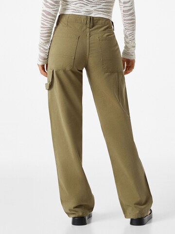 Bershka Loose fit Trousers in Green